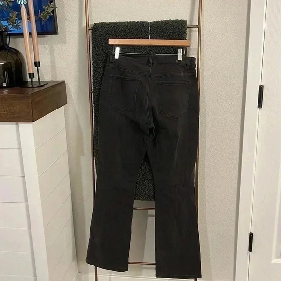 Cabi Curvy Slim Boot Jeans - Picture 2 of 5